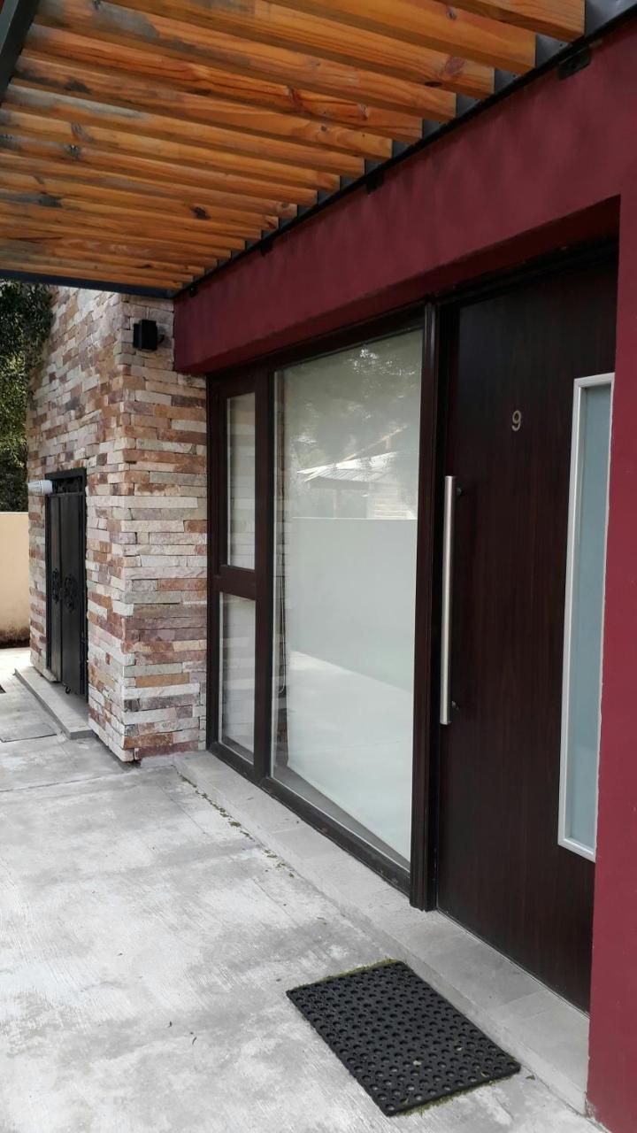 San Martin Garden Apartment *
